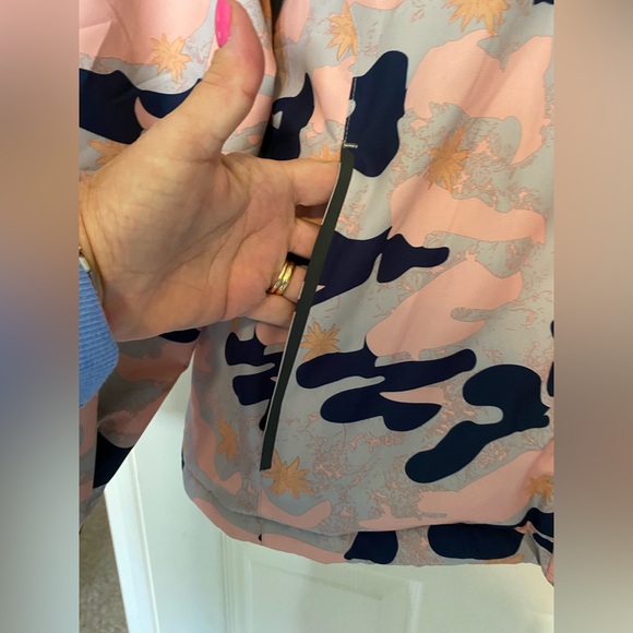 Pooluly Jacket - Picture 10 of 12